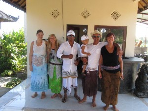 Emma, Magda, Dilly, Dillon, Dave, Sharon at Dillons Bungallows